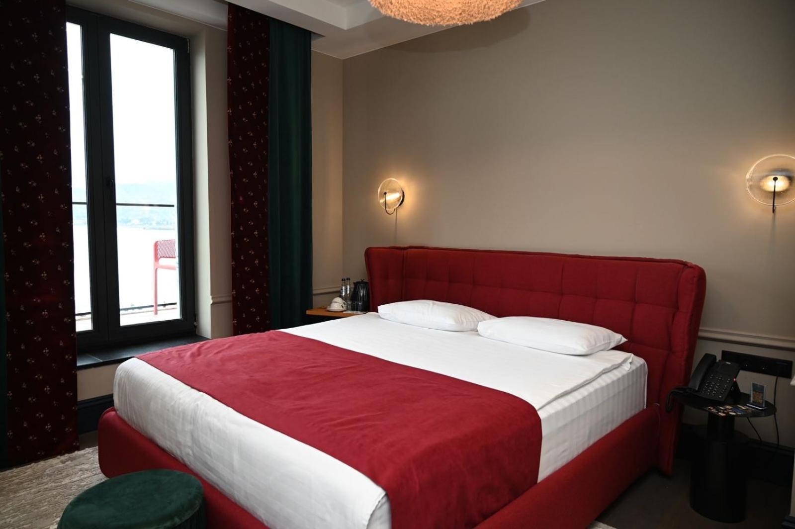 Hotel Retro Батуми Екстериор снимка