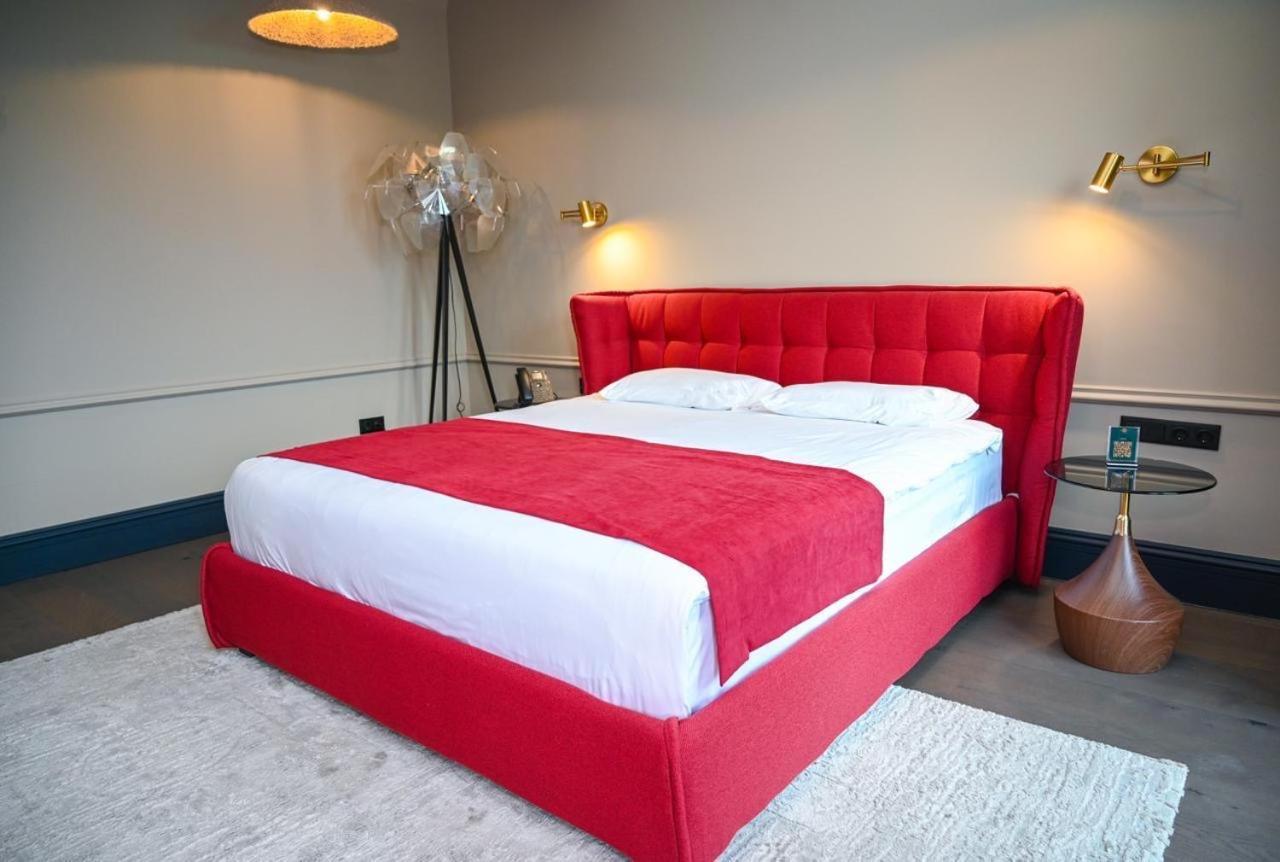 Hotel Retro Батуми Екстериор снимка