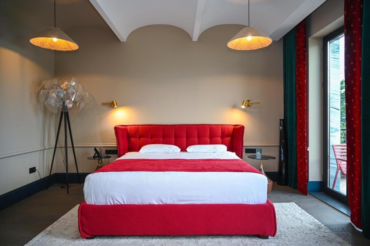 Hotel Retro Батуми Екстериор снимка
